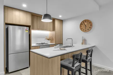 Property photo of 207/186 Clarence Road Indooroopilly QLD 4068
