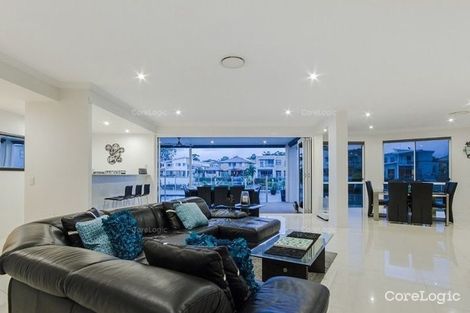 Property photo of 19 North Quay Drive Biggera Waters QLD 4216