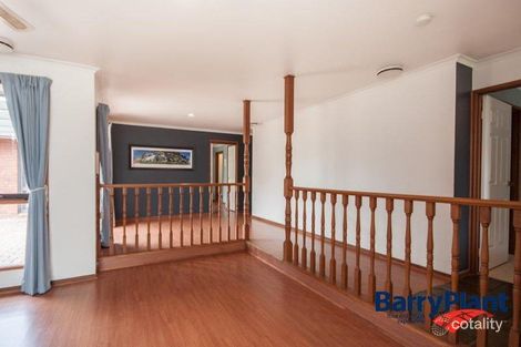 Property photo of 7 Walsh Retreat Berwick VIC 3806