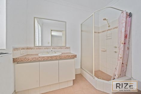 Property photo of 7 Elderiana Link Banksia Grove WA 6031
