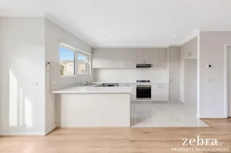 Property photo of 10/3 Gourlay Road Hillside VIC 3037