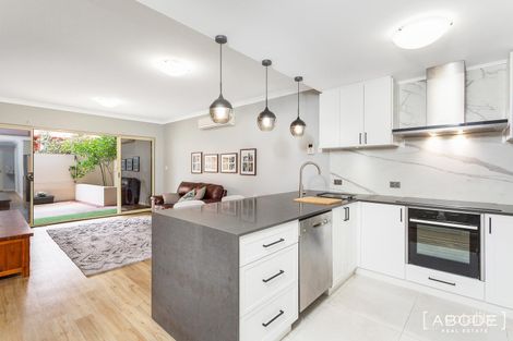 Property photo of 2/80 Stirling Highway North Fremantle WA 6159