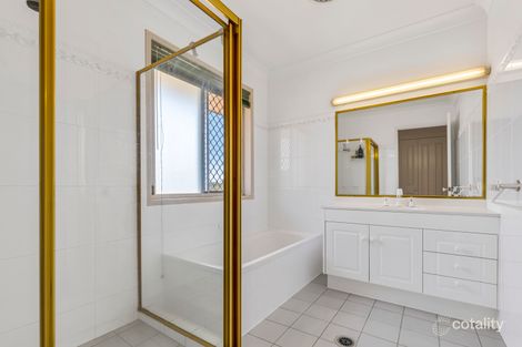 Property photo of 22 Lorenc Place Bridgeman Downs QLD 4035