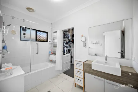 Property photo of 14 Baldwin Close White Rock QLD 4868