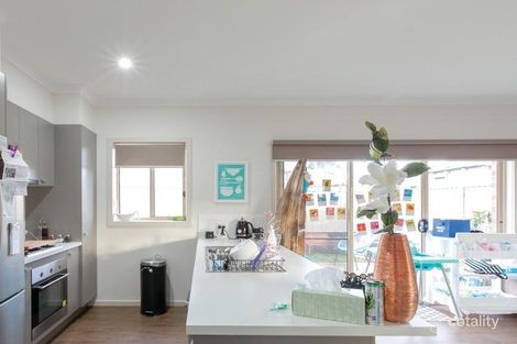 Property photo of 10 Jordy Place Brown Hill VIC 3350