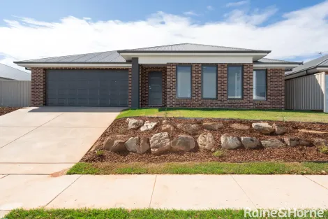 2/34 Cootamundra Bvd, Gobbagombalin, NSW 2650