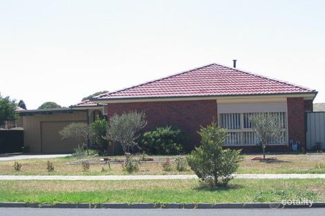 24 Dongola Rd, Keilor Downs, VIC 3038