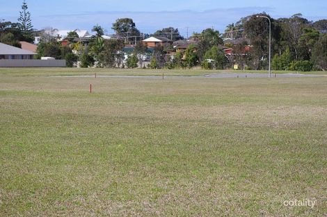 18 Medowie Rd, Old Bar, NSW 2430