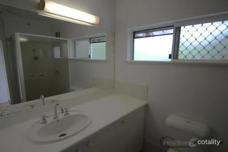 Property photo of 21/4 Chester Court Manunda QLD 4870