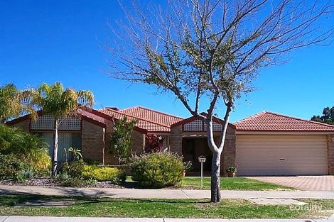 21 Lakeside Dr, Helena Valley, WA 6056