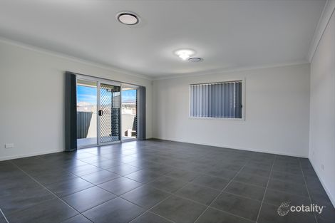 Property photo of 8 Wiregrass Avenue Denham Court NSW 2565