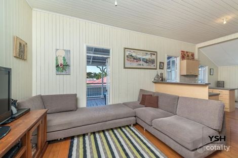 Property photo of 15 Surrey Street Red Hill QLD 4059