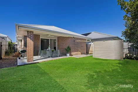 Property photo of 11 Fiona Street Nirimba QLD 4551