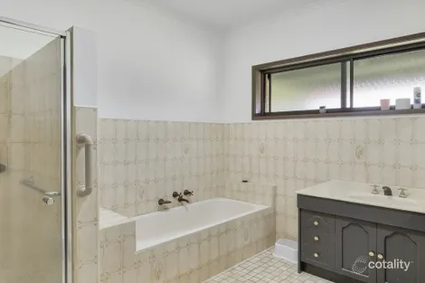 Property photo of 49 Donald Street Wangaratta VIC 3677