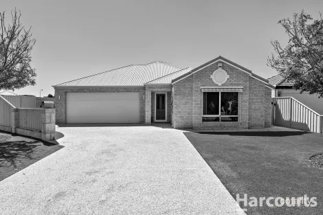 Property photo of 53 Mariners Cove Drive Dudley Park WA 6210