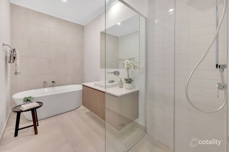 Property photo of 29 Shoreline Crescent Carrum Downs VIC 3201