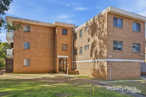 13/34 Addlestone Rd, Merrylands, NSW 2160