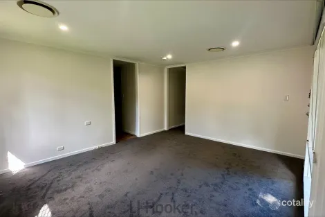 Property photo of 22 Threlkeld Drive Bolton Point NSW 2283