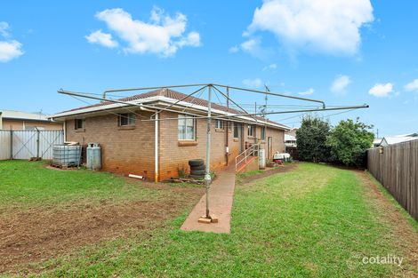 Property photo of 6 Raymond Court Rockville QLD 4350