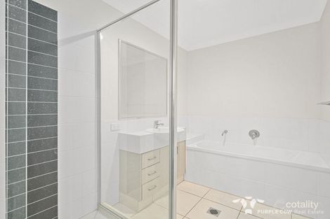 Property photo of 36 Parkland Drive Springfield Lakes QLD 4300