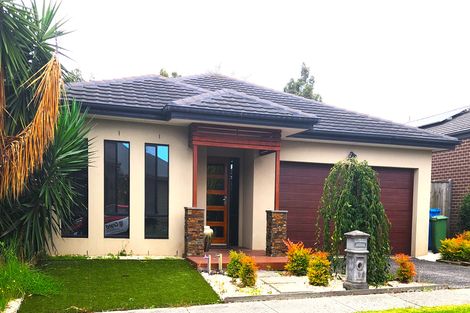 6 White Gum Way, Cranbourne North, VIC 3977