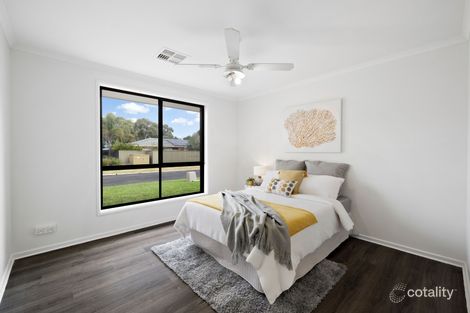 Property photo of 37 Swallow Crescent Parafield Gardens SA 5107