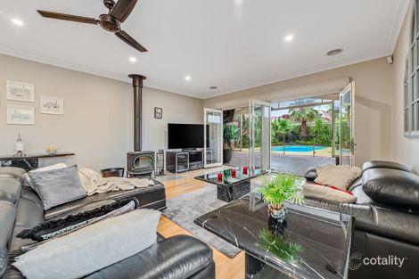 Property photo of 8 Whitmore Place Wyndham Vale VIC 3024