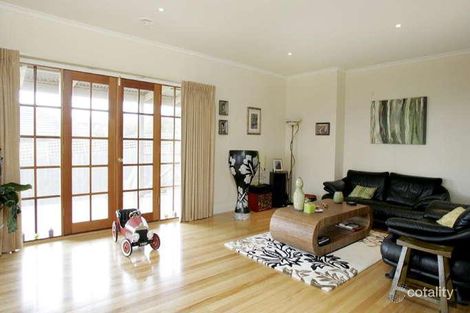 Property photo of 6 Polo Place Highton VIC 3216