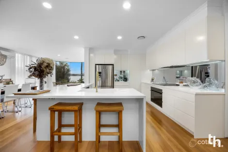 Property photo of 520 The Esplanade Warners Bay NSW 2282