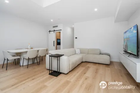 Property photo of 7B Derna Road Holsworthy NSW 2173