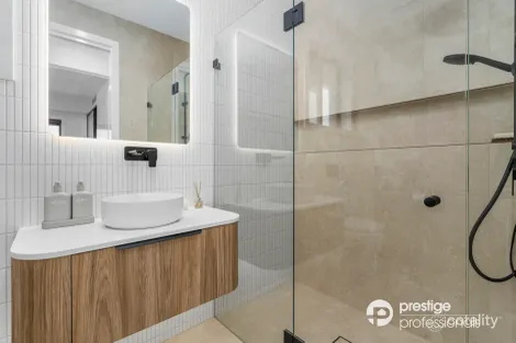 Property photo of 7B Derna Road Holsworthy NSW 2173