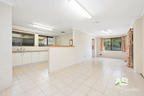Property photo of 25 Belgrade Road Wanneroo WA 6065