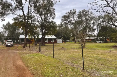 Property photo of 3 Wilga Avenue Oakey QLD 4401