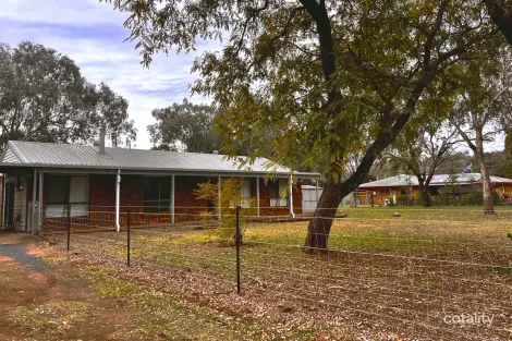 Property photo of 3 Wilga Avenue Oakey QLD 4401