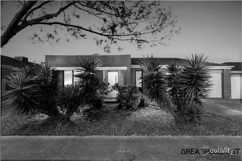 Property photo of 7 Holmewood Avenue Deer Park VIC 3023