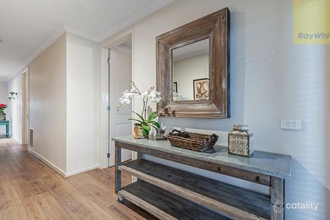Property photo of 28 Cable Circuit Craigieburn VIC 3064