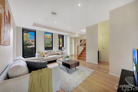 Property photo of 43 Emu Parade Jacana VIC 3047