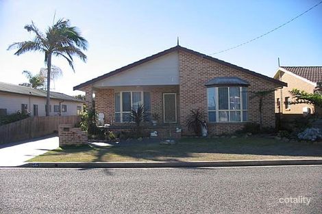 38 Manly Pde, The Entrance North, NSW 2261