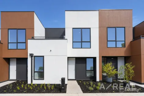 Property photo of 11 Mystic Path Wollert VIC 3750