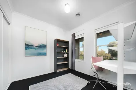Property photo of 2/14 Mickleton Grove Point Cook VIC 3030