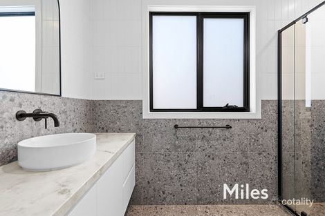Property photo of 3/10 Ramleh Road Reservoir VIC 3073