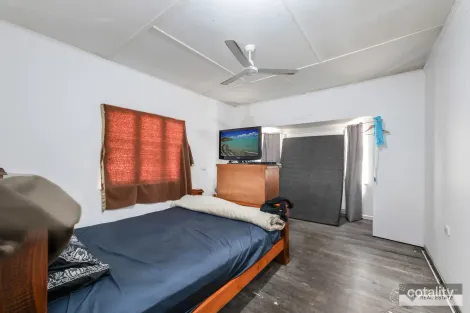 Property photo of 4 Donald Street Bundaberg North QLD 4670