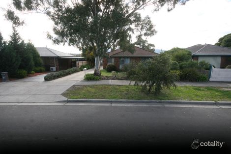 Property photo of 10 Valleyview Drive Rowville VIC 3178