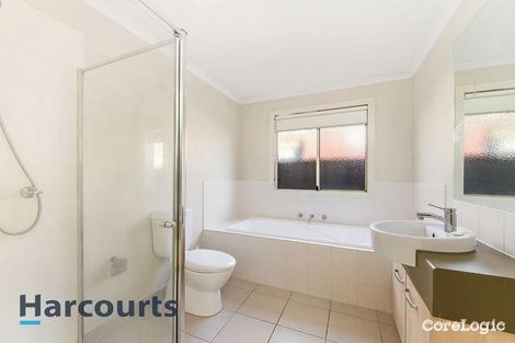 Property photo of 26 Duncombe Park Way Deer Park VIC 3023