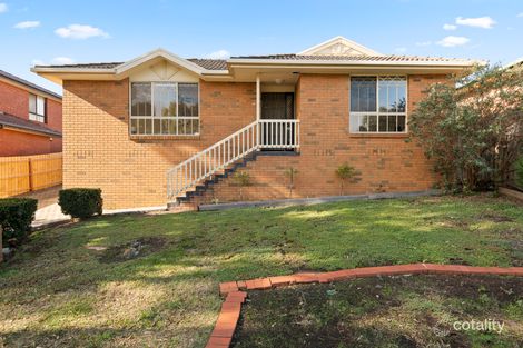 Property photo of 24 Farnham Crescent Mill Park VIC 3082