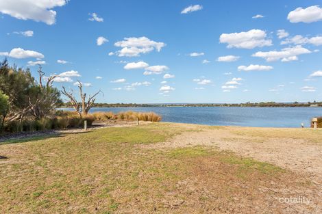 Property photo of 15 Sulman Avenue Salter Point WA 6152