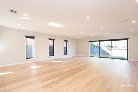 Property photo of 21 Moira Avenue Carnegie VIC 3163