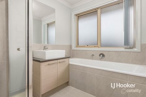 Property photo of 2 Stem Street Kurunjang VIC 3337