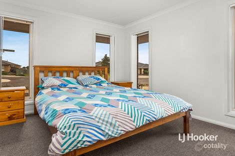 Property photo of 2 Stem Street Kurunjang VIC 3337