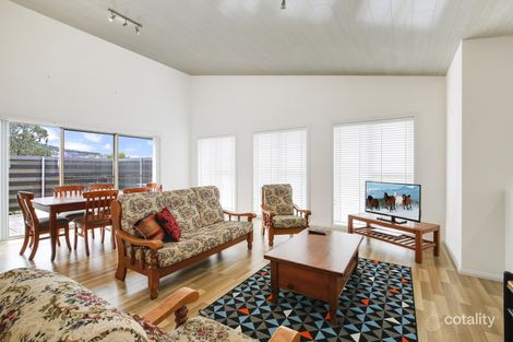 Property photo of 10 Halyard Street Berkeley NSW 2506